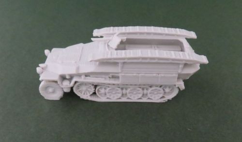 Sd Kfz 251/7 pioneer halftrack (20mm)