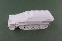 Sd Kfz 251/8 ambulance halftrack (1:200 scale)