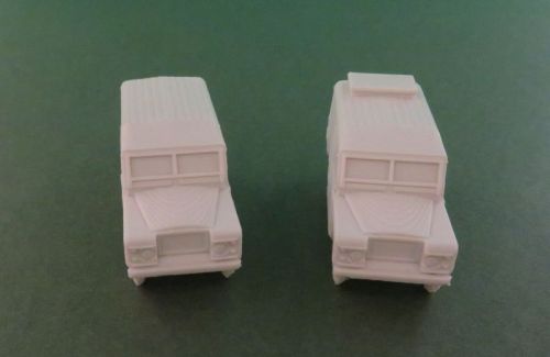 Land Rover with VPK (1:200 scale)