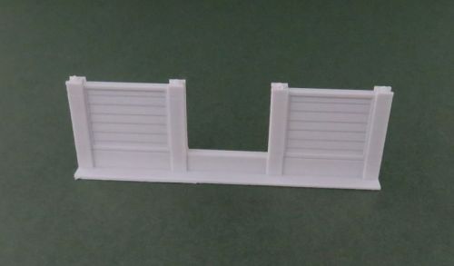 Shiplap Fence with Hole (20mm)