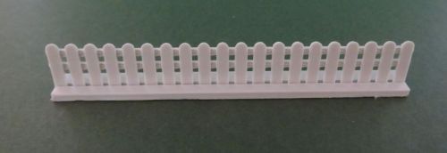 Picket Fence with Base (20mm)